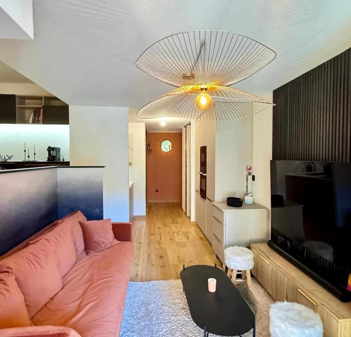 Апартаменты Appartement Cosy A L'Ariondaz Куршевель